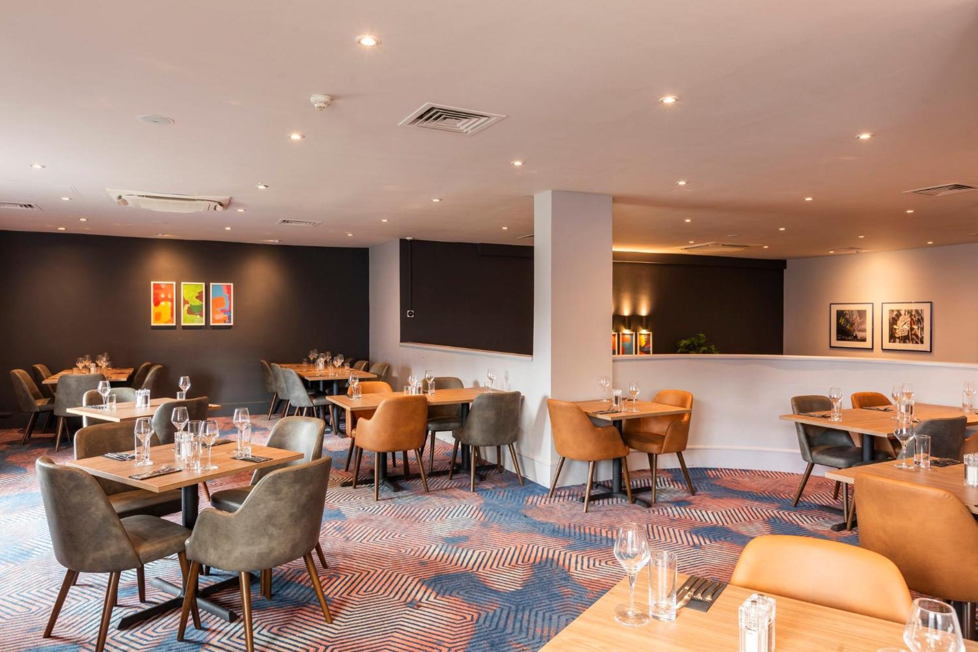 Holiday Inn Cardiff City By Ihg Luaran gambar