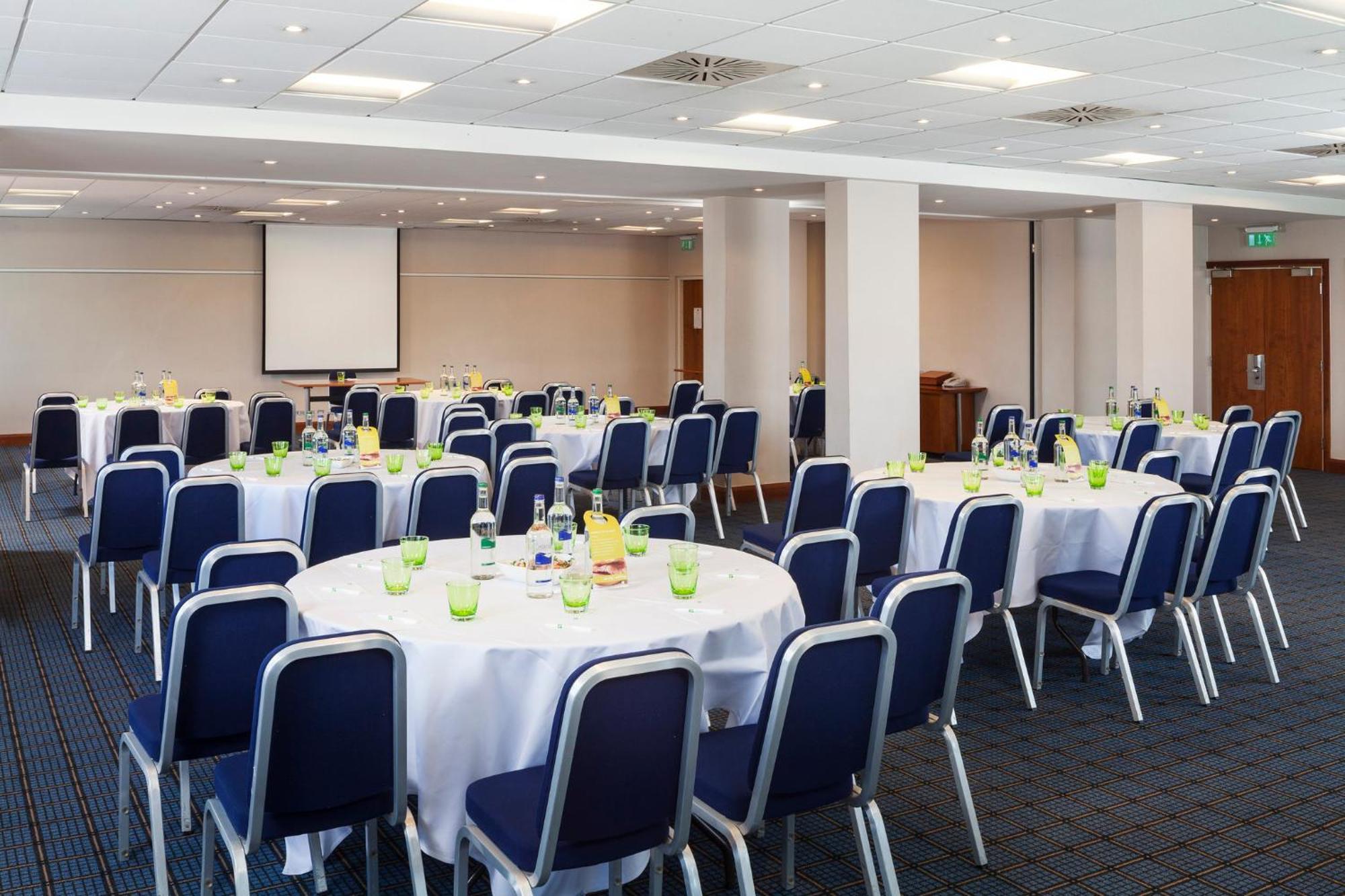 Holiday Inn Cardiff City By Ihg Luaran gambar