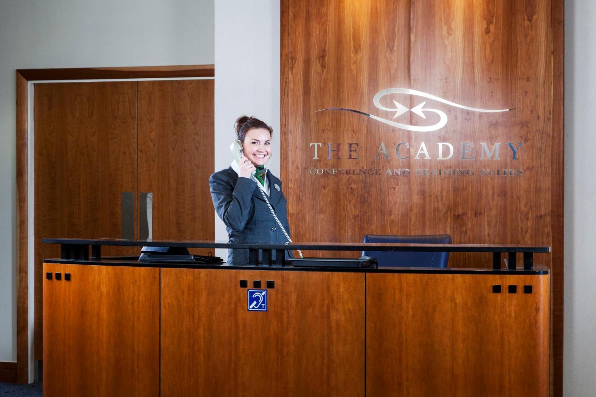 Holiday Inn Cardiff City By Ihg Luaran gambar